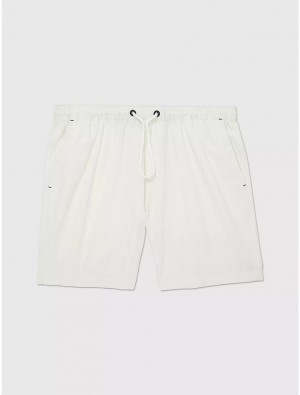 Tommy Hilfiger Pull-On Crew Short Bottoms White Suede | 1745-MGNKS